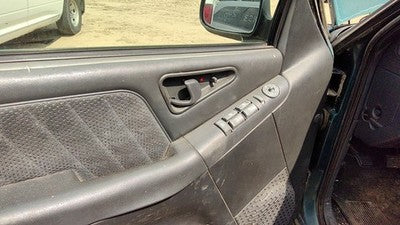 1995-1997 S10 Blazer Driver Left Front Door Trim Panel With Master Switch Gray