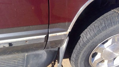 1995-2000 Chevy Tahoe Passenger Right Moulding From Fender Trim Strip Red 51U