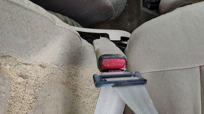 2000 Ford Windstar Driver Left Front Seat Belt Buckle Receiver Oem Tan