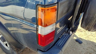 1987-95 Nissan Pathfinder Driver Left Tail Light Brake Lamp Oem Rear G655541g00