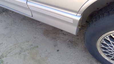 1991 Cutlass 2 Door Driver Left Rear Moulding On Quarter Panel Oem Silver Rocker