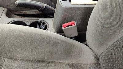 2000-2005 Saturn L100 Driver Left Front Seat Belt Buckle Receiver Oem Gray 96B