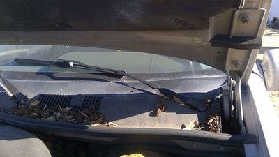 1993-1998 Jeep Grand Cherokee Driver Left Windshield Wiper Arm Oem Blade Lever