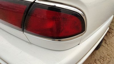 1997-1999 Buick Lesabre Passenger Right Tail Light Brake Lamp Oem Rear 5978281