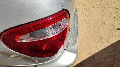 2004-2007 Chrysler Town & Country Driver Left Tail Light Brake Lamp Oem Rear