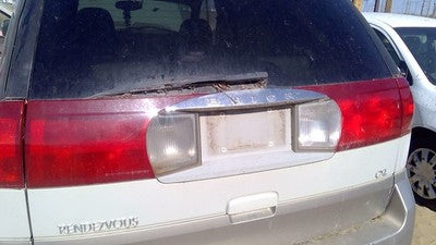 2004-2007 Buick Rendezvous Center Tail Light Section Oem Brake Lamp Middle