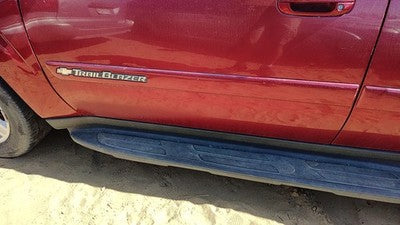 2002-04 Trail Blazer Driver Left Front Moulding From Door Trim Majestic Red 86U