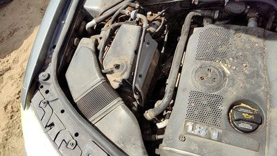 01-05 Vw Passat Complete Air Intake Filter Box Housing With Tube Oem 1.8L Turbo