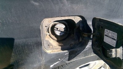 1998-2002 Subaru Forester Fuel Filler Neck Assembly With Gas Cap Oem 42066Fa140