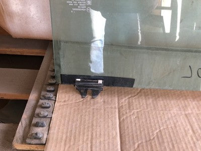 1996-2014 Chevy Express Van 1500 Driver Left Front Side Window Door Glass Oem