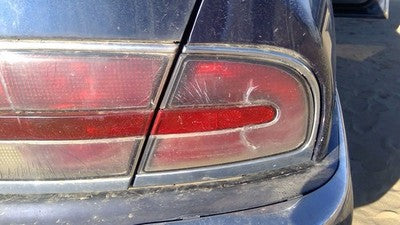 1998-2004 Buick Park Ave Passenger Right Tail Light Brake Lamp Oem Rear 16525982