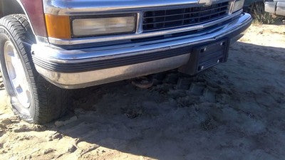 1995-2000 Chevy Tahoe Front Bumper Assembly With Brackets Oem Chrome 15574111
