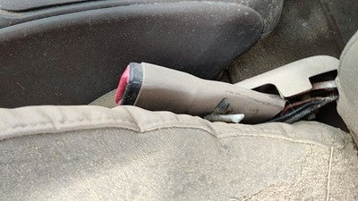 2000 Ford Windstar Driver Left Front Seat Belt Buckle Receiver Oem Tan