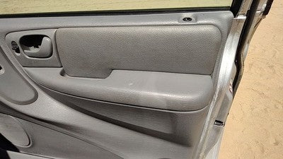 05 06 Town & Country Passenger Right Front Inside Door Trim Panel With Switches