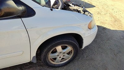 2001-2007 Dodge Caravan Passenger Right Front Fender Oem White Pw1 05018442Aa