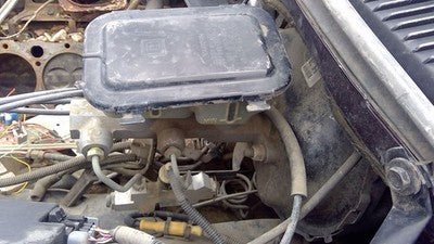 93 Cadillac Fleetwood Power Brake Booster With Master Cylinder Pair Set Oem