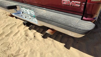 1992-1999 Gmc Yukon Rear Bumper Assembly With Brackets Oem Chrome 15025375