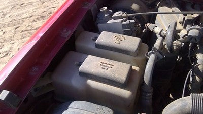 1998-2001 Ford Ranger Windshield Washer Fluid Reservoir With Pump Oem Wiper Tank