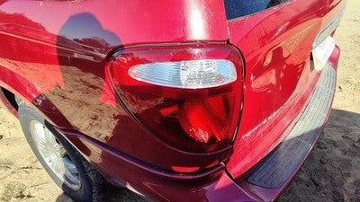 2004-2007 Town & Country Driver Left Tail Light Brake Lamp Oem Rear 68241335Aa