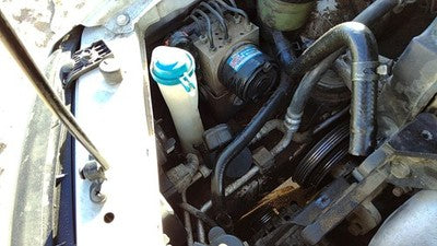 01-06 Hyundai Elantra Windshield Washer Fluid Reservoir With Pump Oem Wiper Tank