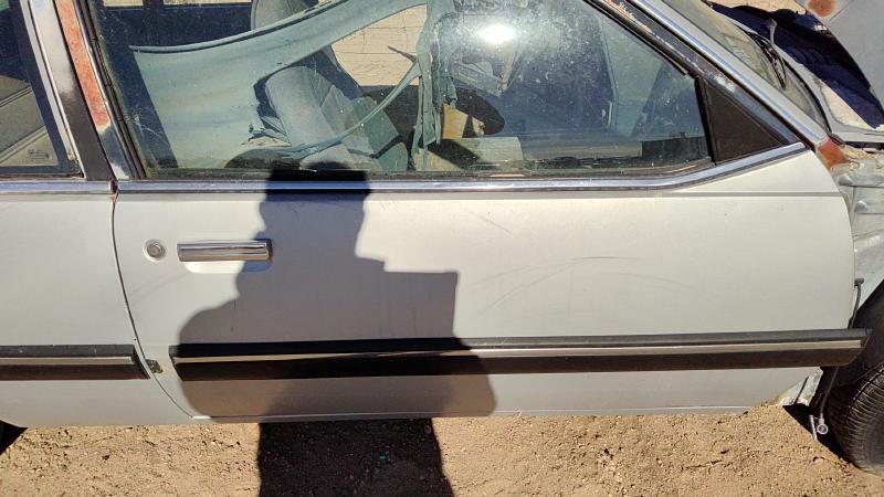1982-1989 Pontiac Sunbird Front Door RH