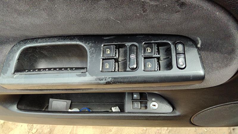 2000-2011 (discontinued) Passat Door Switch Front LH