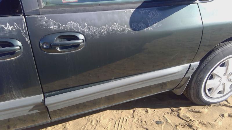 1996-2000 Voyager Front Door RH