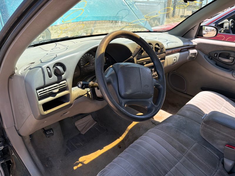 1995-2001 Lumina (also See Lumvan) Front Door Regulator LH