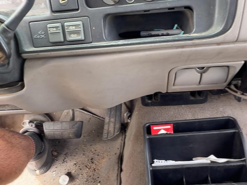 1997-1999 Chevrolet Pickup 1500 Series Dash Panel