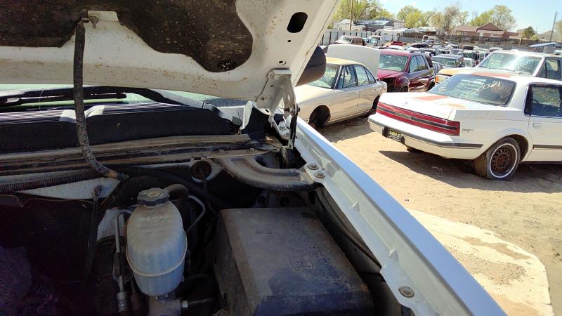 2007-2014 Chevrolet 2500 Silverado Pickup Hood Hinge RH