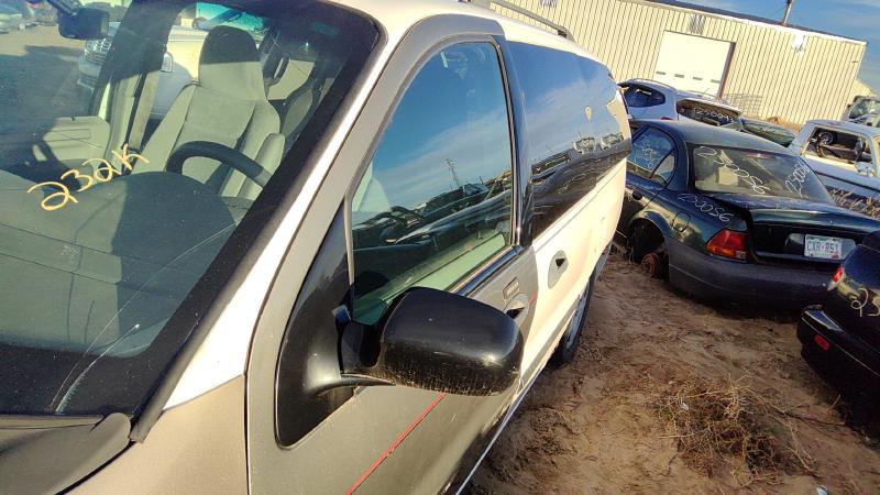 2001-2007 Ford Freestar Front Door LH