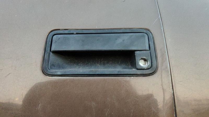 1994 Chevy/gmc Suburban 1500 Series Outside Door Handle LH