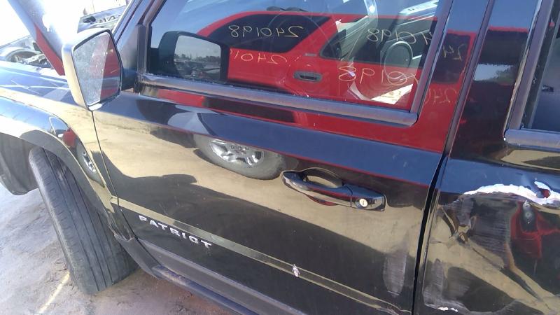 2011-2017 Jeep Patriot Front Door LH