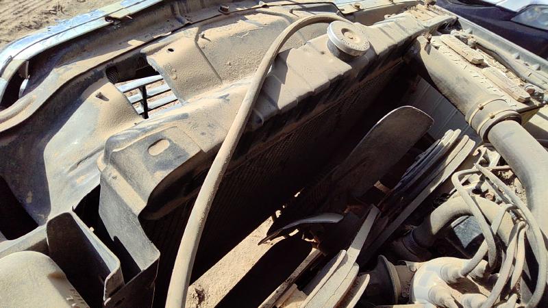 1980-1991 Jeep Grand Wagoneer Radiator