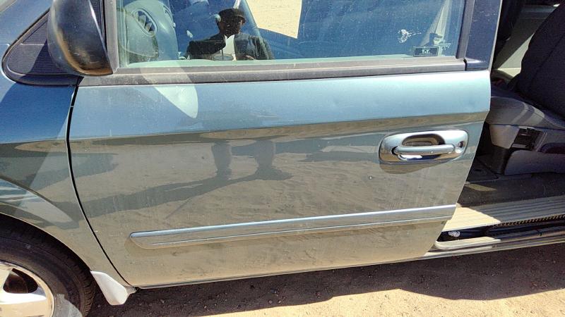 2004-2007 Dodge Caravan Front Door LH