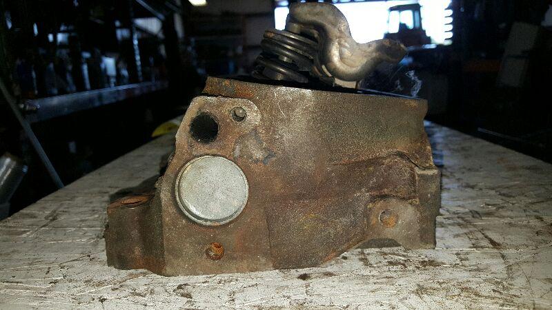 1978-1985 Ford Pickup F100 Series Cylinder Head