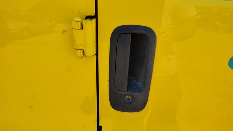 1996-2009 Chevrolet Van Express 3500 Series Outside Door Handle RH