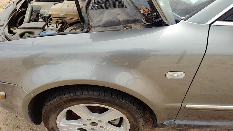 2001-2004 (discontinued) Passat Fender LH