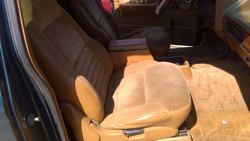 1993 Dodge Dakota (mid-size) Seat Track