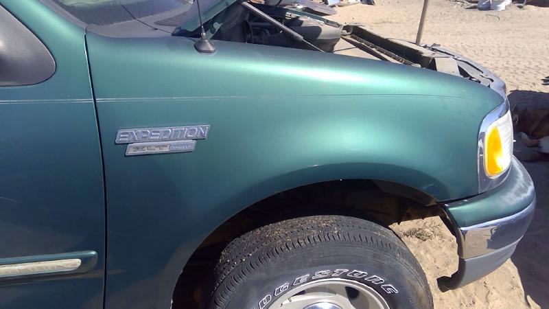 1997-2004 Ford Expedition Fender RH