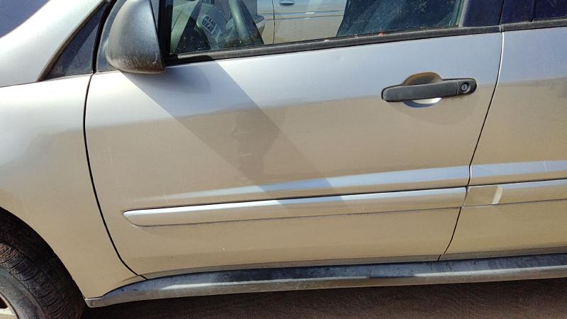 2005-2009 Chevrolet Equinox Front Door LH