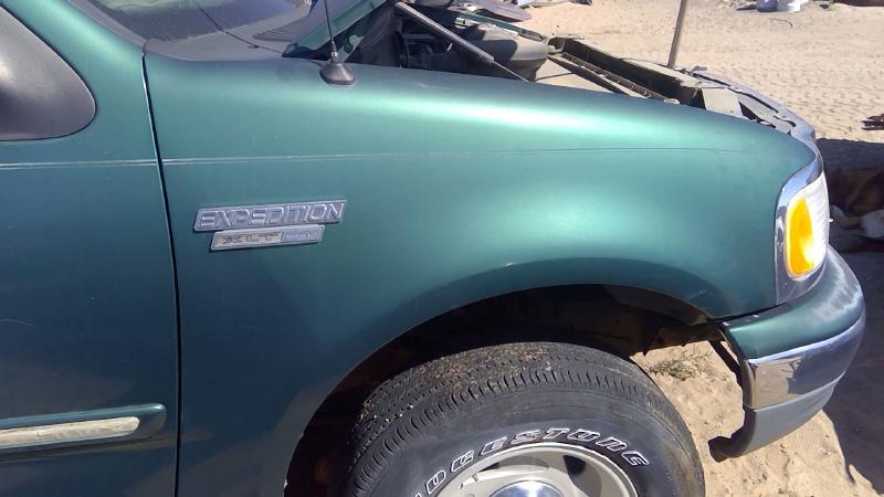 1997-2004 Ford Expedition Fender RH
