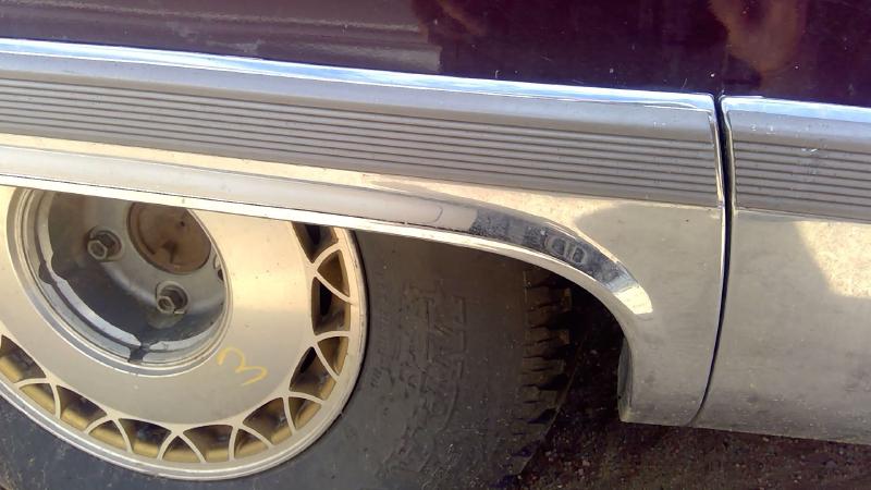 1993 Cadillac Fleetwood (80 & Up) Quarter Panel Moulding LH