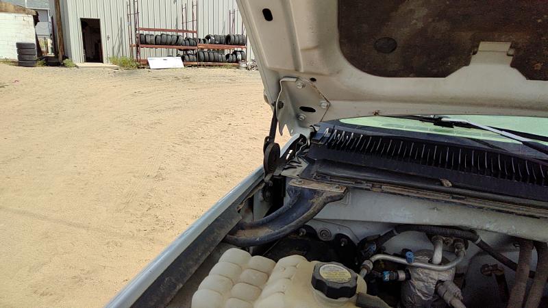1999-2007 Chevrolet 2500 Silverado Pickup Hood Hinge RH
