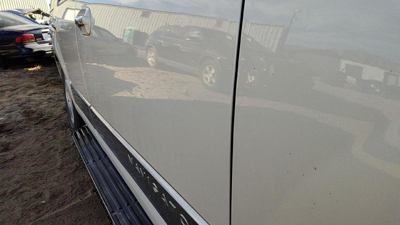 2007-2017 Lincoln Navigator Front Door RH
