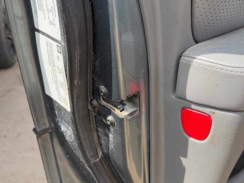 1998-2004 Cadillac Seville Front Door Latch LH