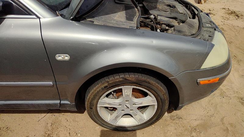 2001-2004 (discontinued) Passat Fender RH