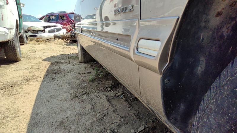 1997-1999 Cadillac Deville (80 & Up) Front Door RH