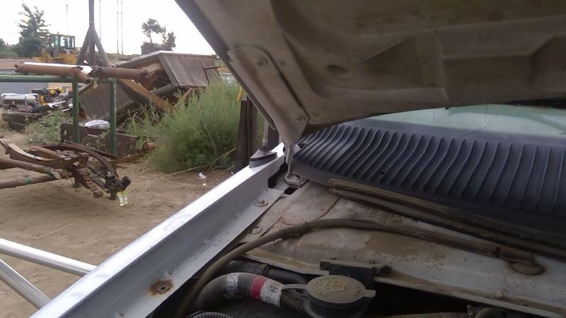 2002 Ford Van E450 Hood Hinge RH