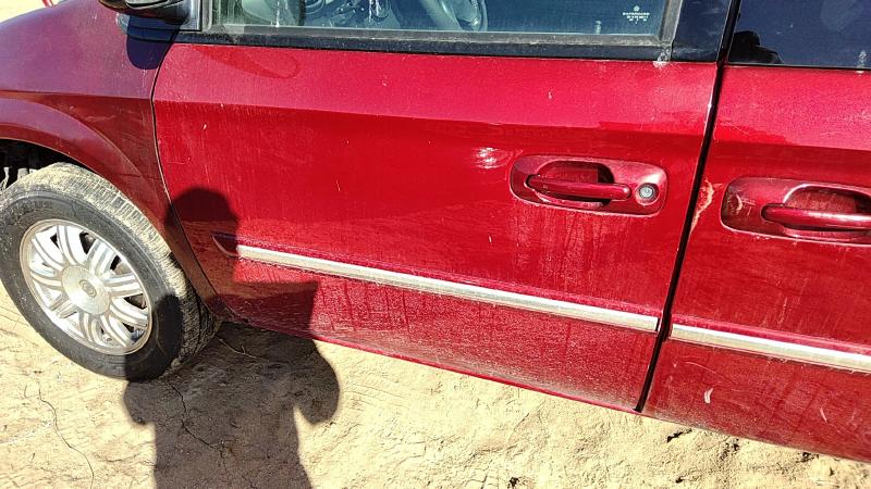 2004-2007 Chrysler Town & Country Front Door LH